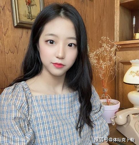 国产颜值探花自拍视频,青春风采，魅力四溢